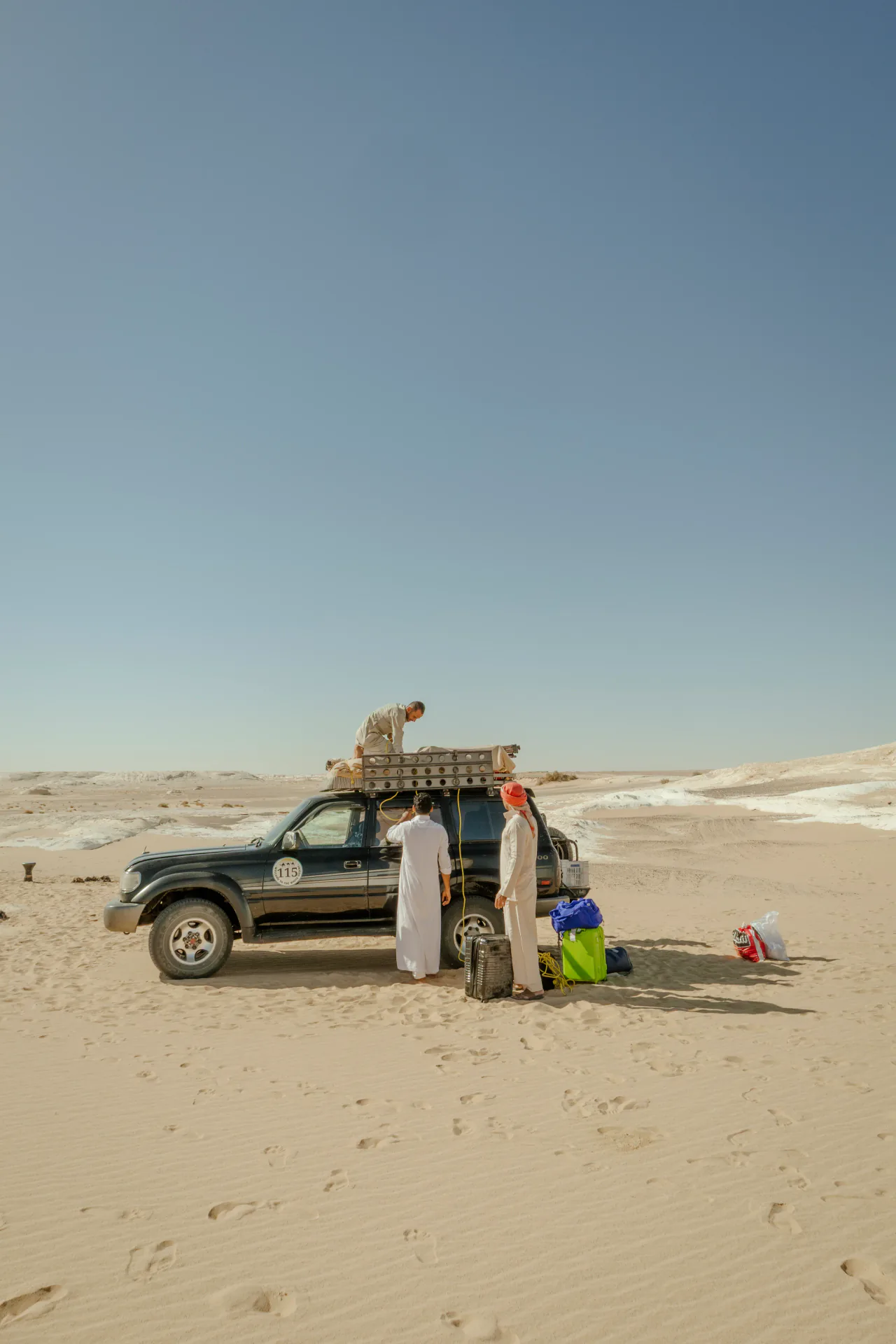 Elzaghandi Team local guides in Egypt’s Western Desert